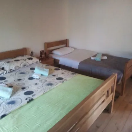 17603a Apartment *